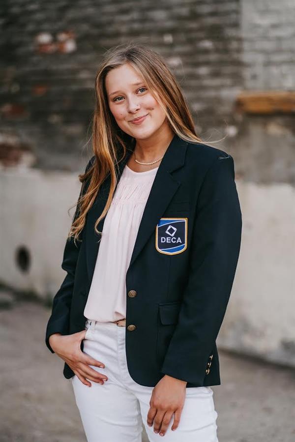 2020-21 MN DECA State Officer Josie Ingvaldson